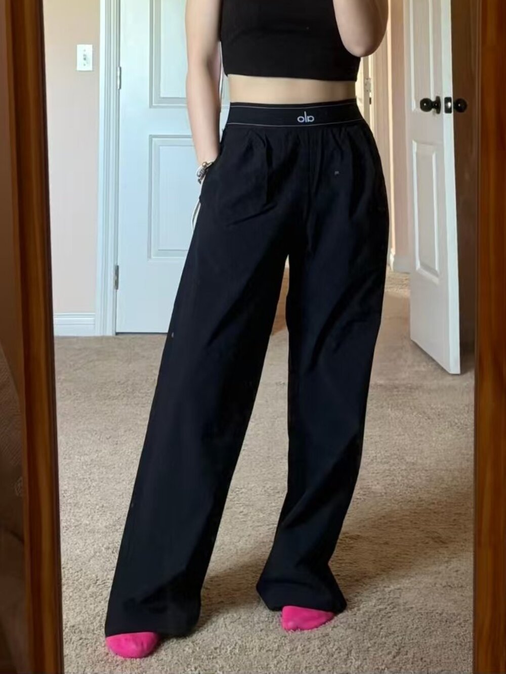 NWT ALO Yoga Suit Up Trouser 🍁 Black Wide-Leg Sports Pants🍹( Regular ) - Picture 7 of 8